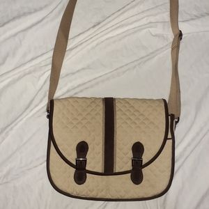 Vera Bradley messenger style bag